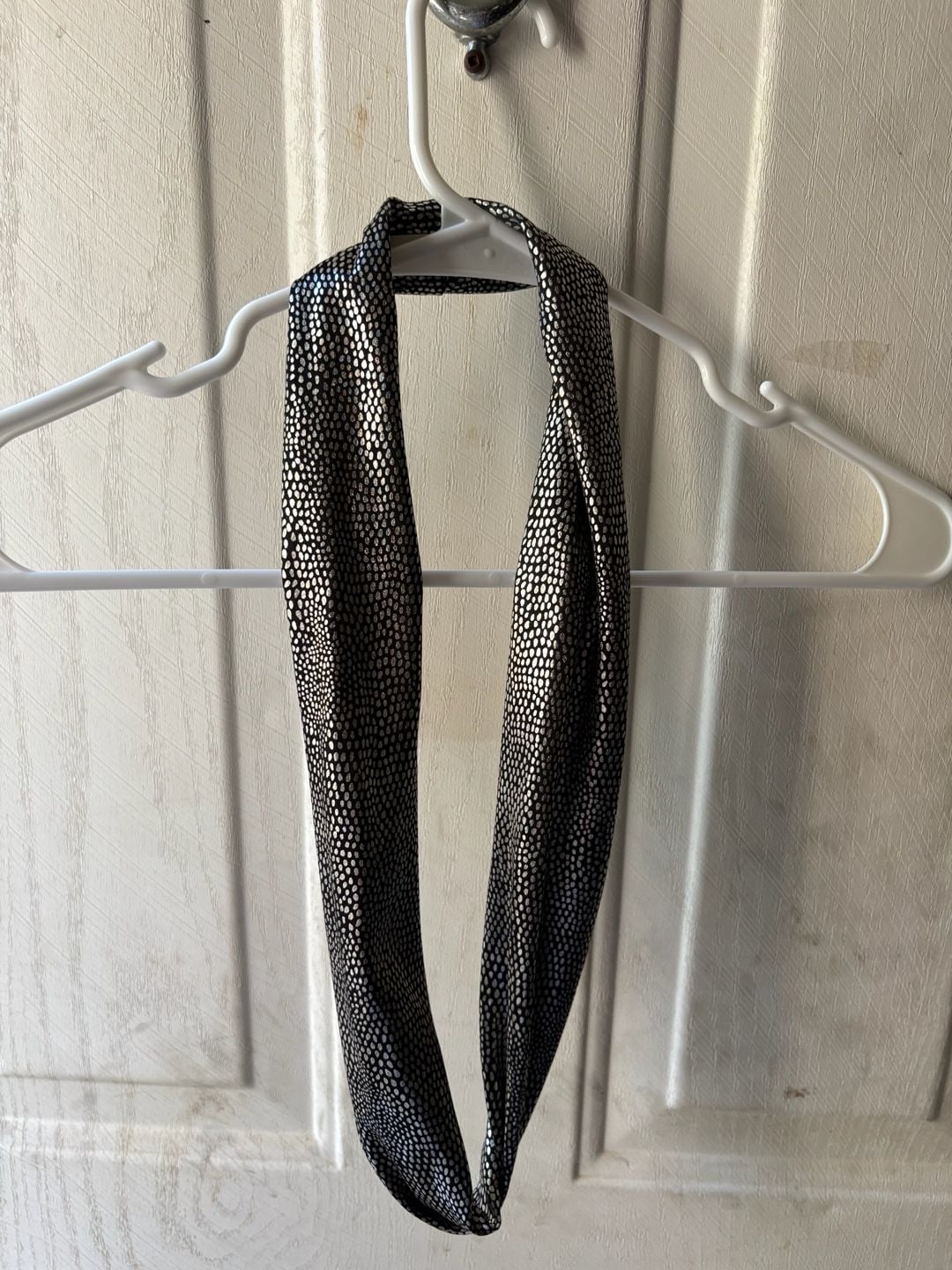 Banana Republic Infinity Scarf Black Silver Polka Dot Metallic Silk 1