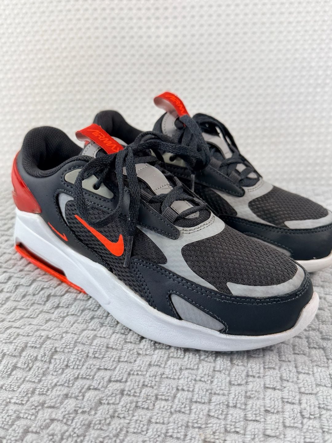Nike Air Max Bolt Black Crimson White Sneakers 4Y 2