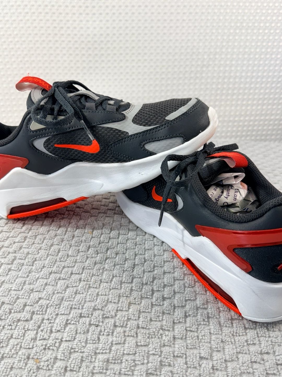 Nike Air Max Bolt Black Crimson White Sneakers 4Y 6