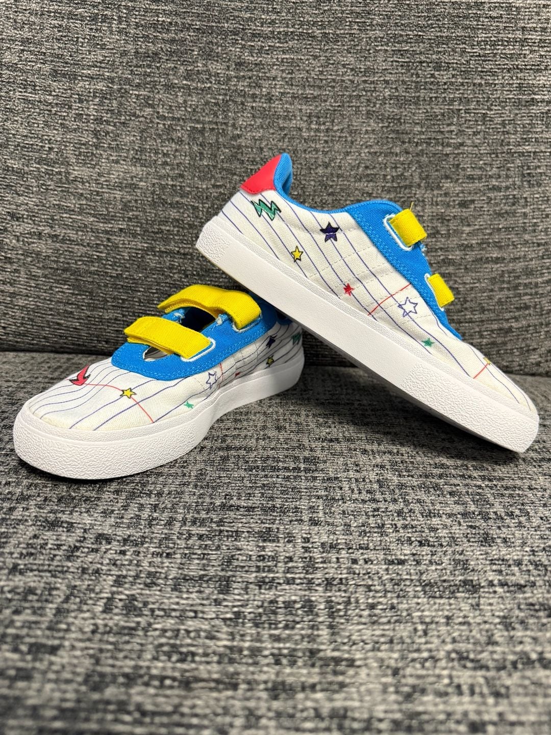Adidas Vulc Raid3r Mickey Mouse Size 2.5 Kids Sneakers 2