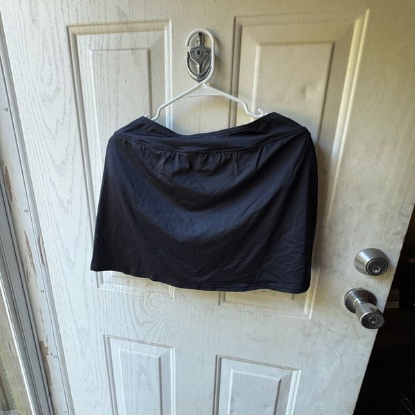 Lands' End Swim Skirt Size 10 Black