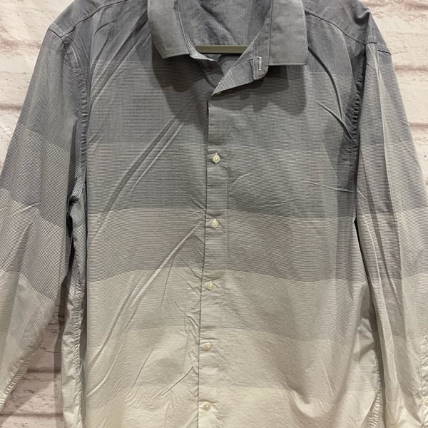 Perry Ellis Long Sleeve Button Down Dress Shirt Men’s Medium M 38-40