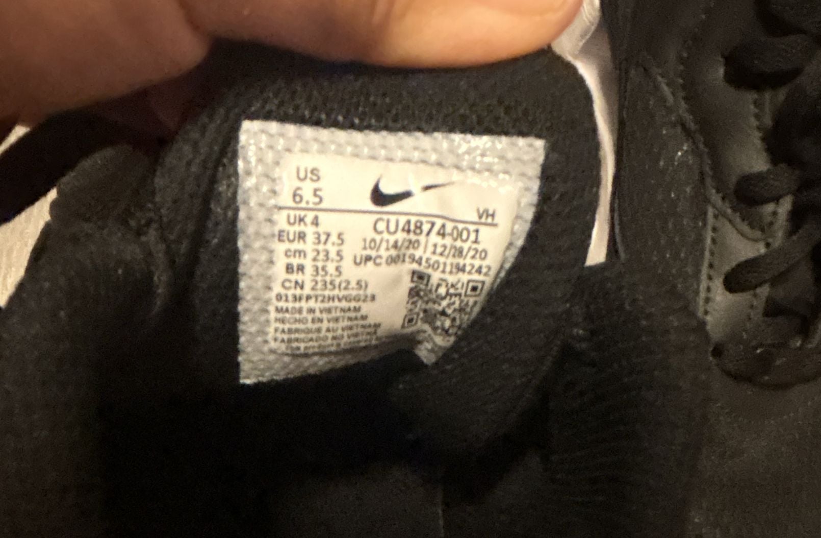 Nike Ryz 365 2 Size 6.5 Black White Casual Sneakers CU4874-001 6