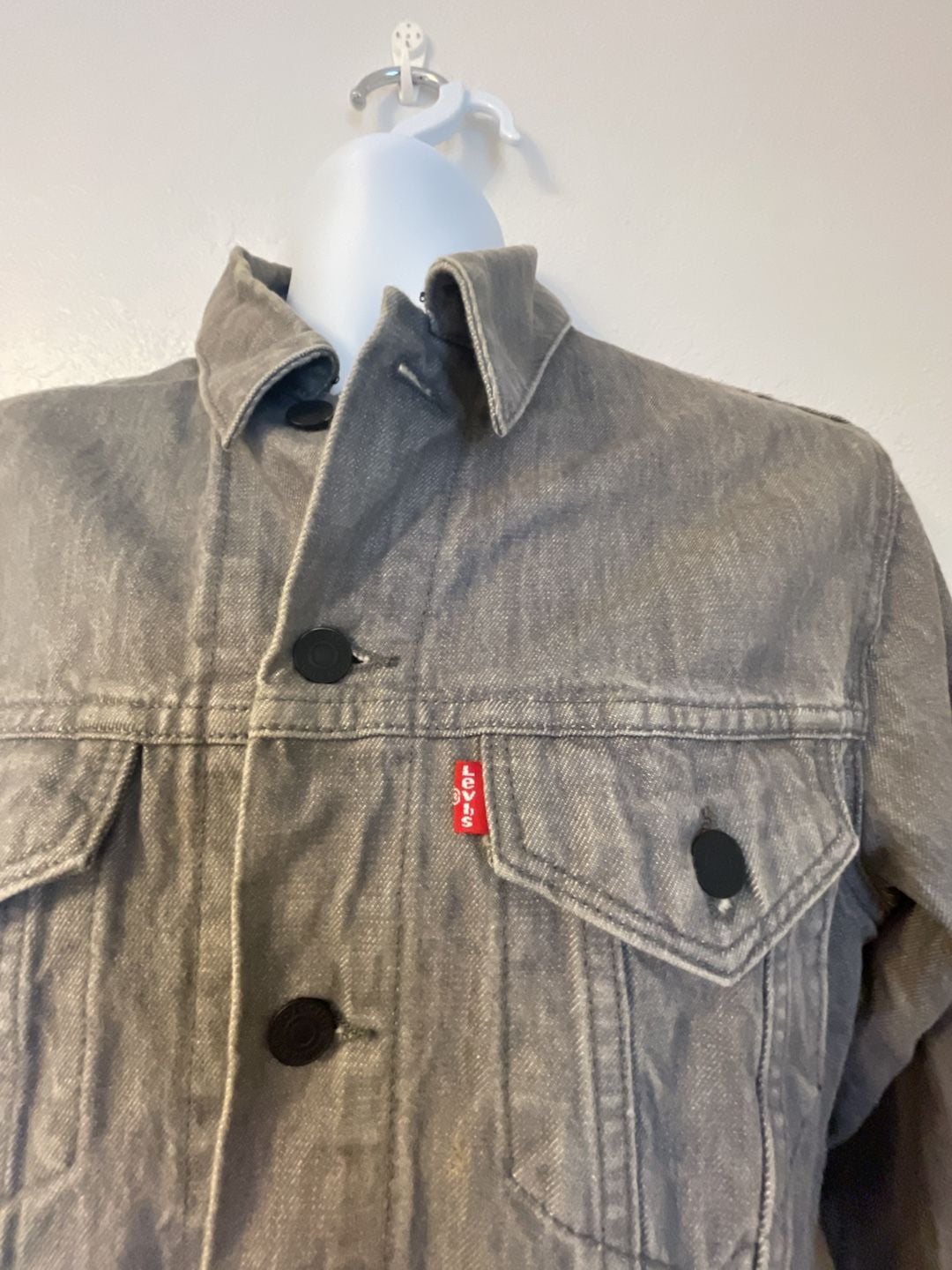 Levi's Trucker Jacket mens Size L Grey Denim Outerwear
Workwear
Classic 7