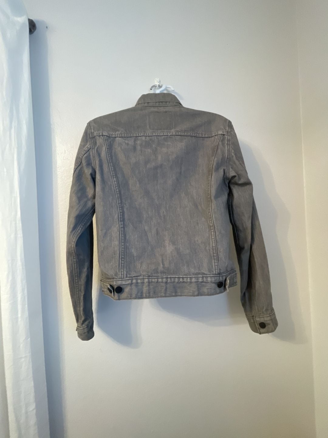 Levi's Trucker Jacket mens Size L Grey Denim Outerwear
Workwear
Classic 5