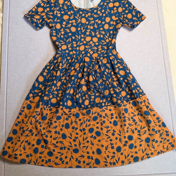 LuLaRoe Amelia Women’s Medium Blue Orange Floral Fit & Flare Dress Pockets