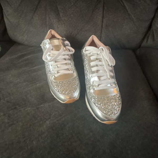 Kate Spade Felicia Sneakers Size 7.5 Silver Glitter