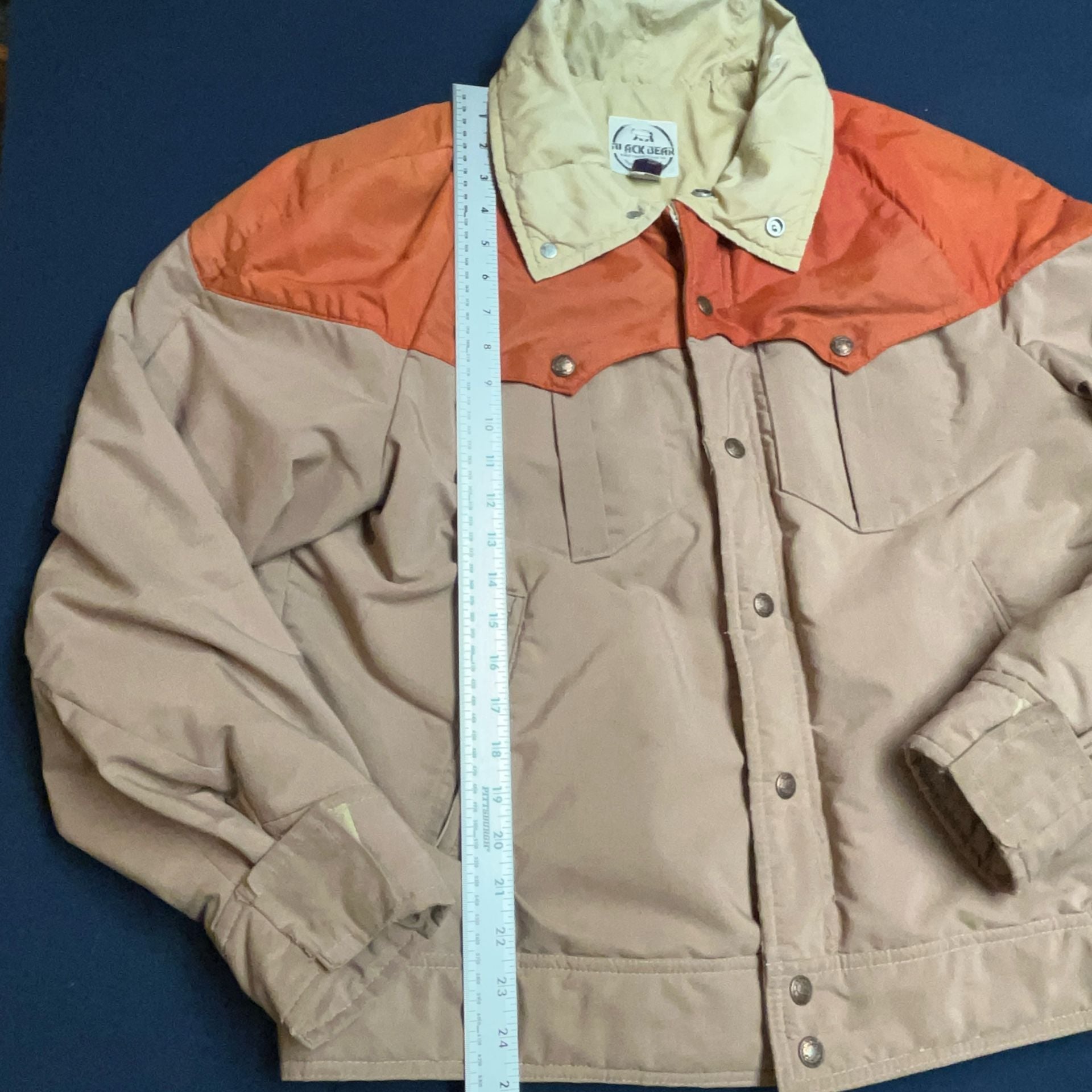Black Bear Western Puffer Jacket Size 38 Tan Orange Vintage 7