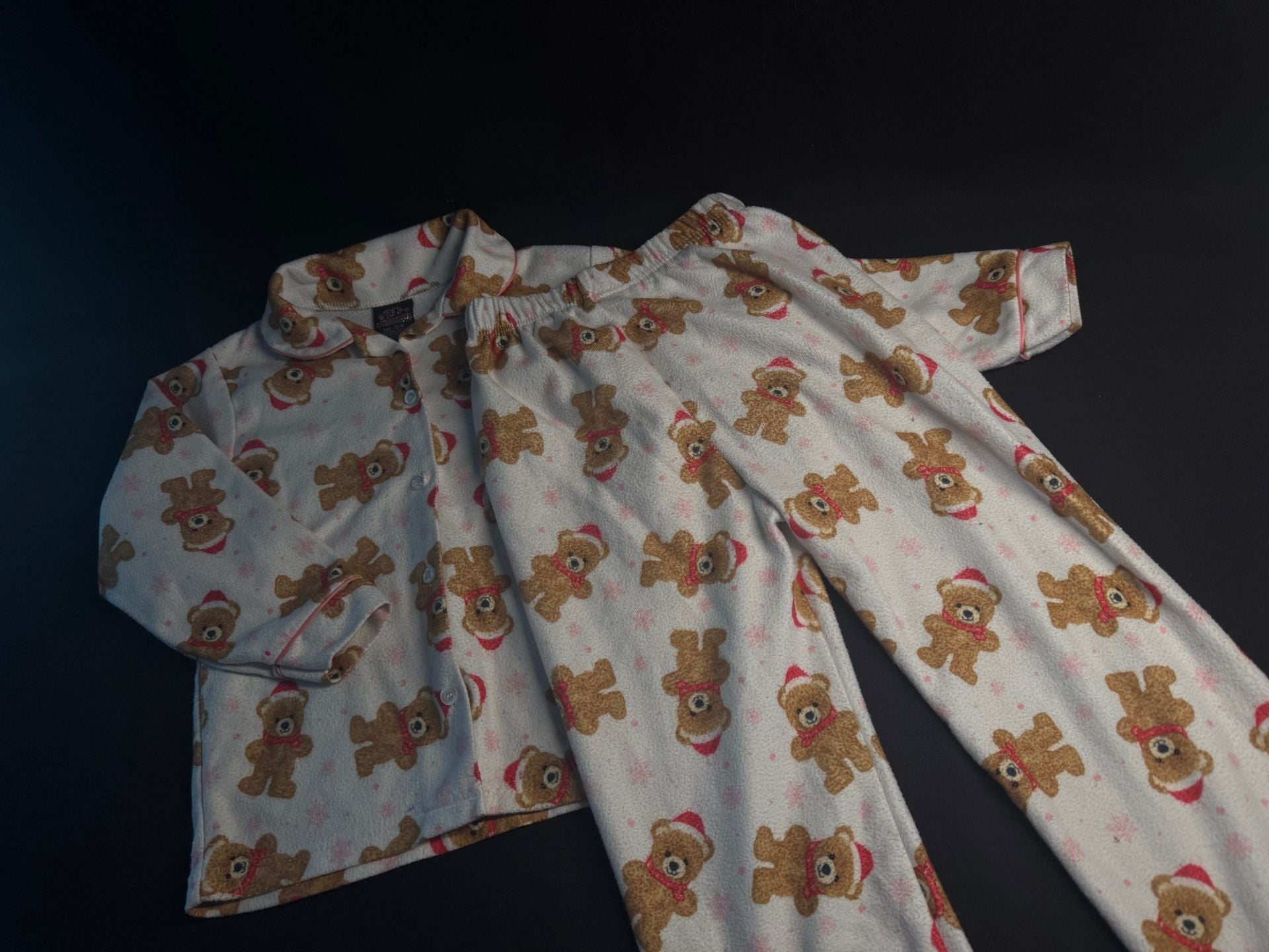 PJ's & Presents Christmas Pajama Set Size 5/6 Fleece Teddy Bear Santa Hat 1