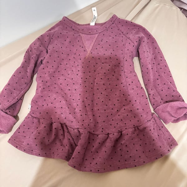 Childhoods Clothing Peplum Crew Size 4T Rosewood Polka Dot
