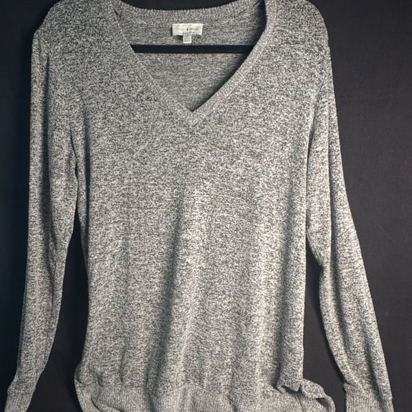 Lucky Brand V-Neck Sweater Size S Gray Marled Knit Long Sleeve