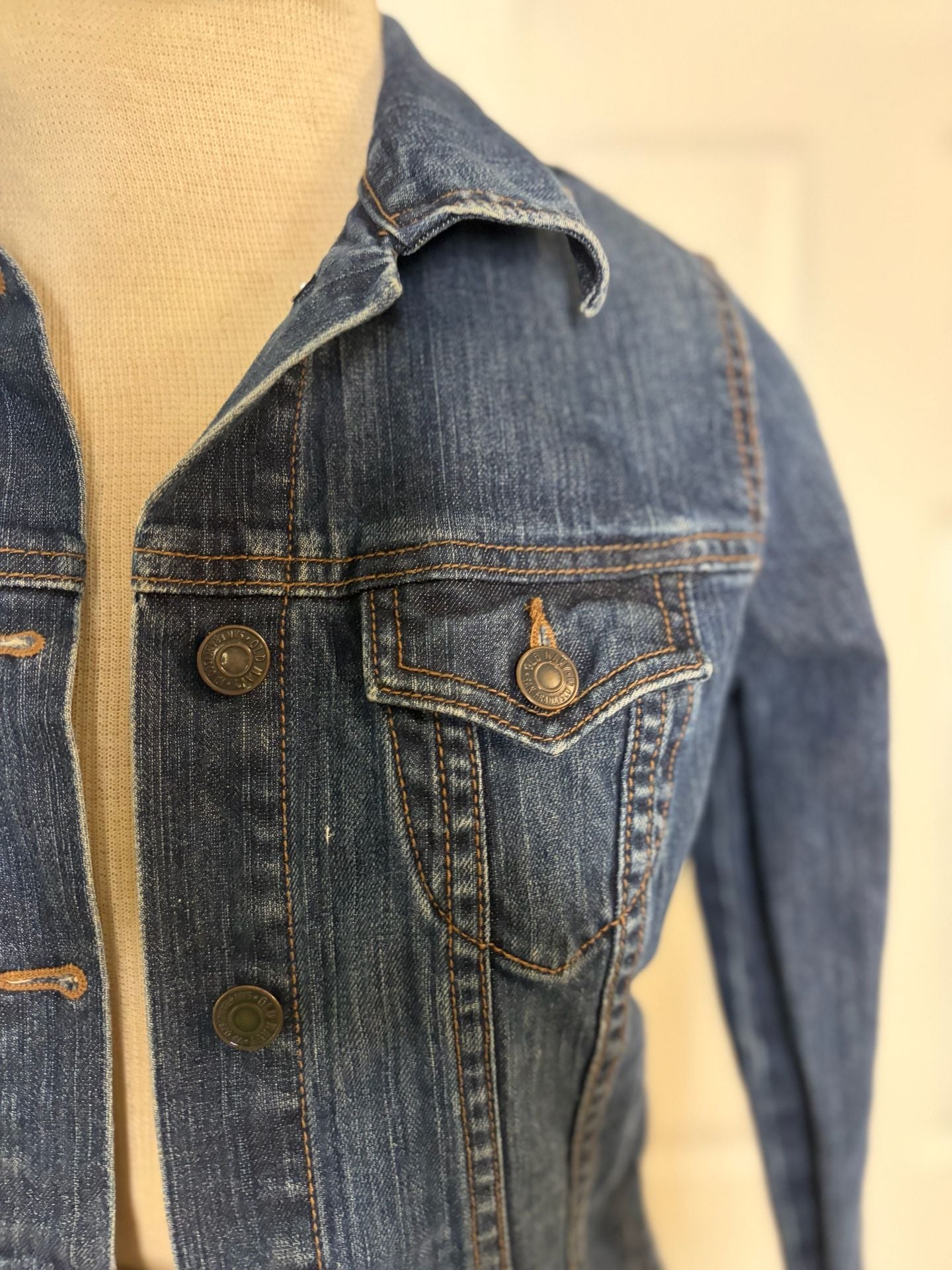 007-Old Navy Denim Jacket Size S Pit to Pit 17” length 20” 5