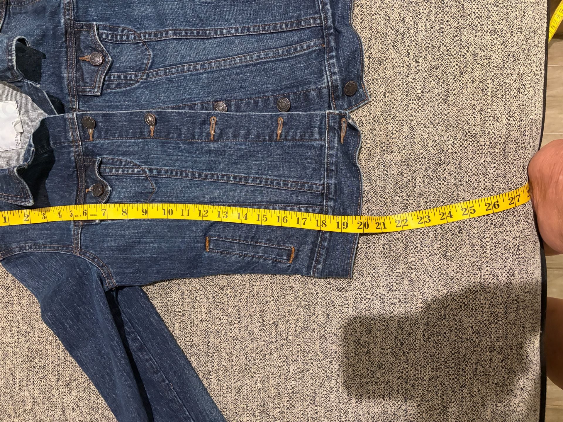 007-Old Navy Denim Jacket Size S Pit to Pit 17” length 20” 9