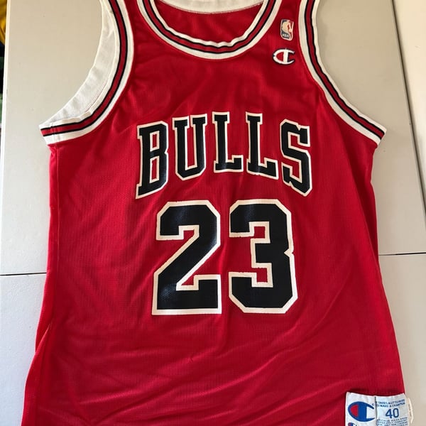 Champion Michael Jordan Chicago Bulls Jersey Size 40 Red NBA 90s