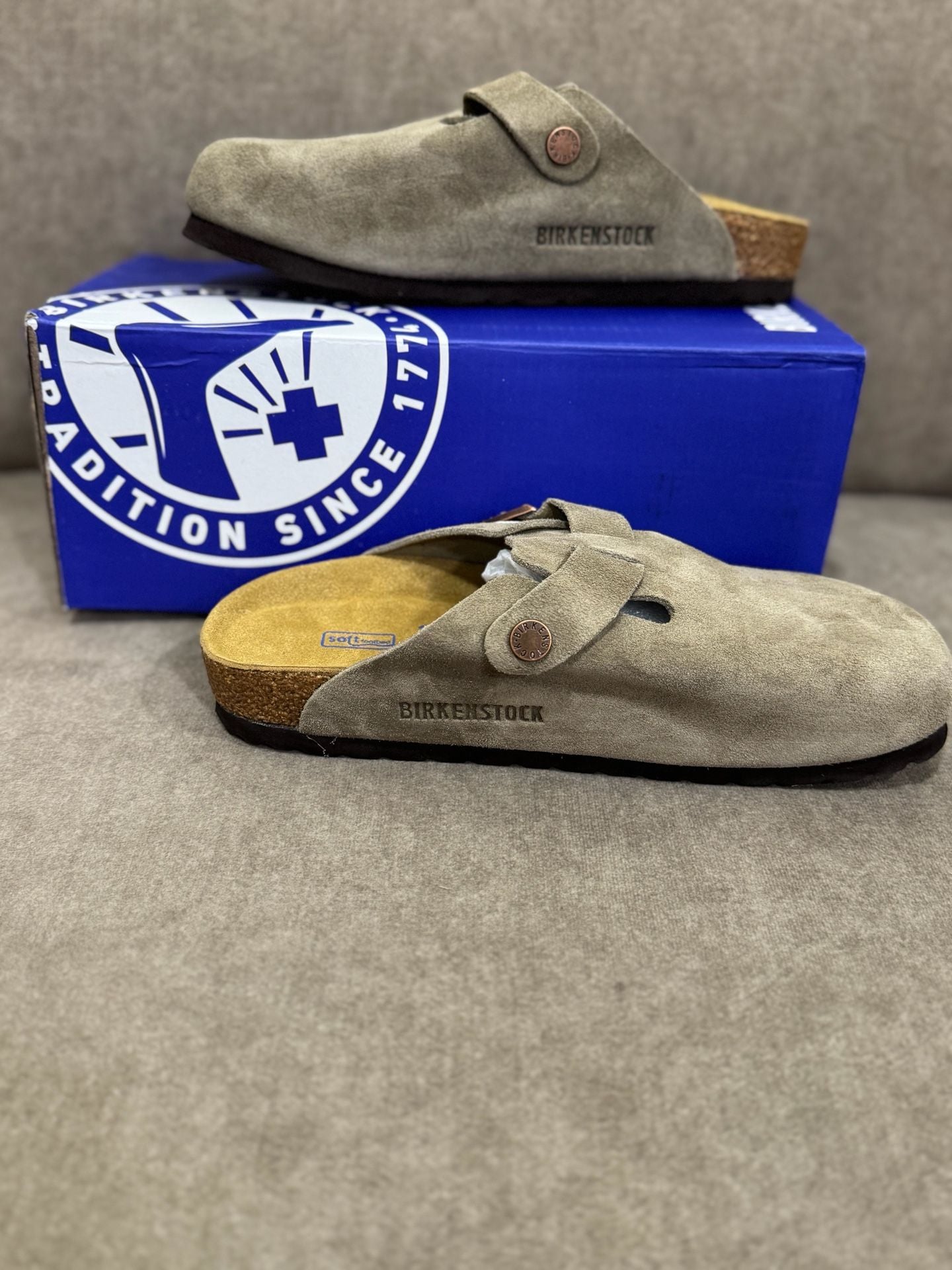 Birkenstock Boston Suede Clogs Size 41 Taupe Soft Footbed 6