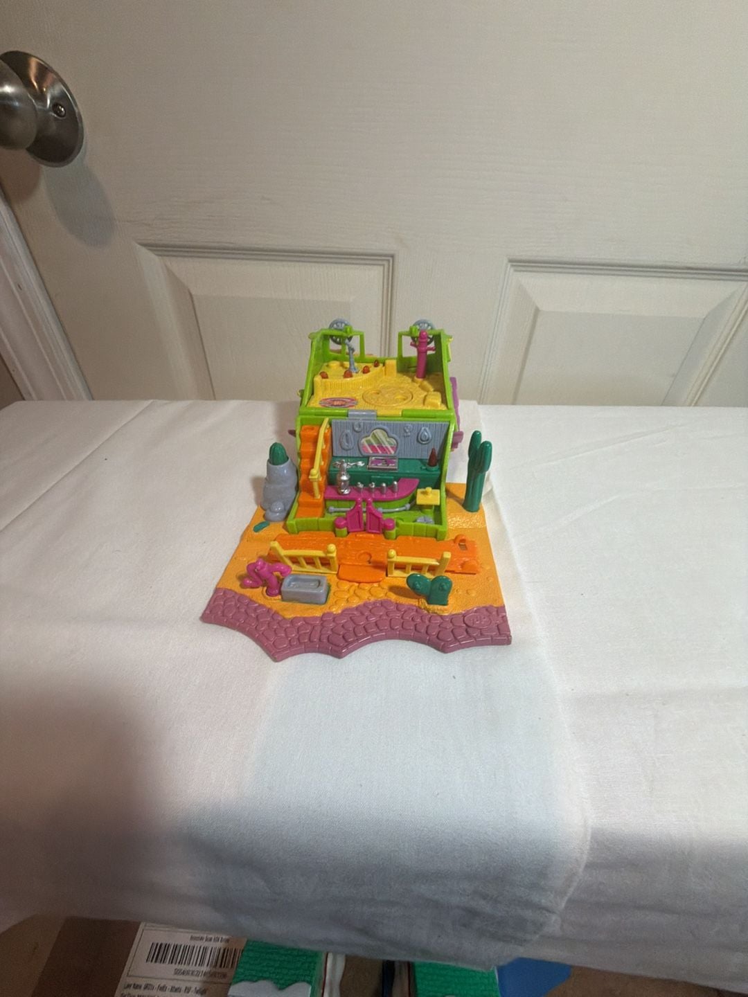 Polly Pocket 1994 Animal Wonderland Horse House Play Set 5