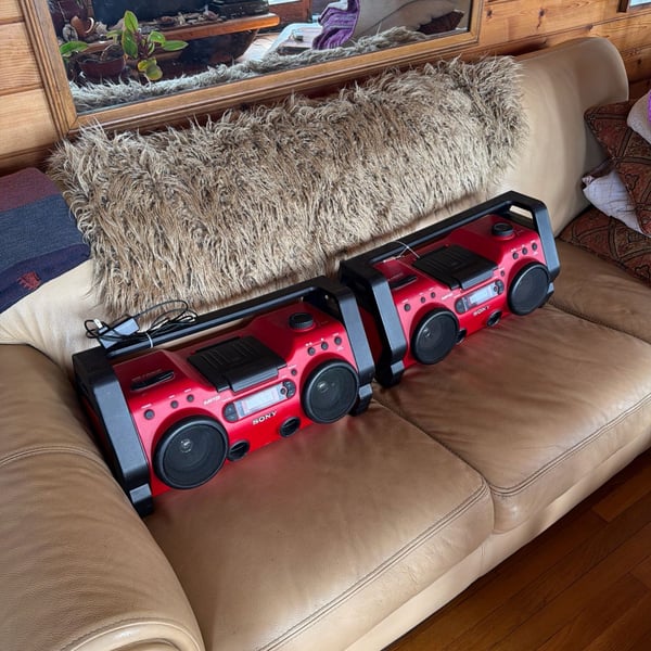 2 Set Sony ZS-H10CP Personal Audio System Boombox Red MP3 CD