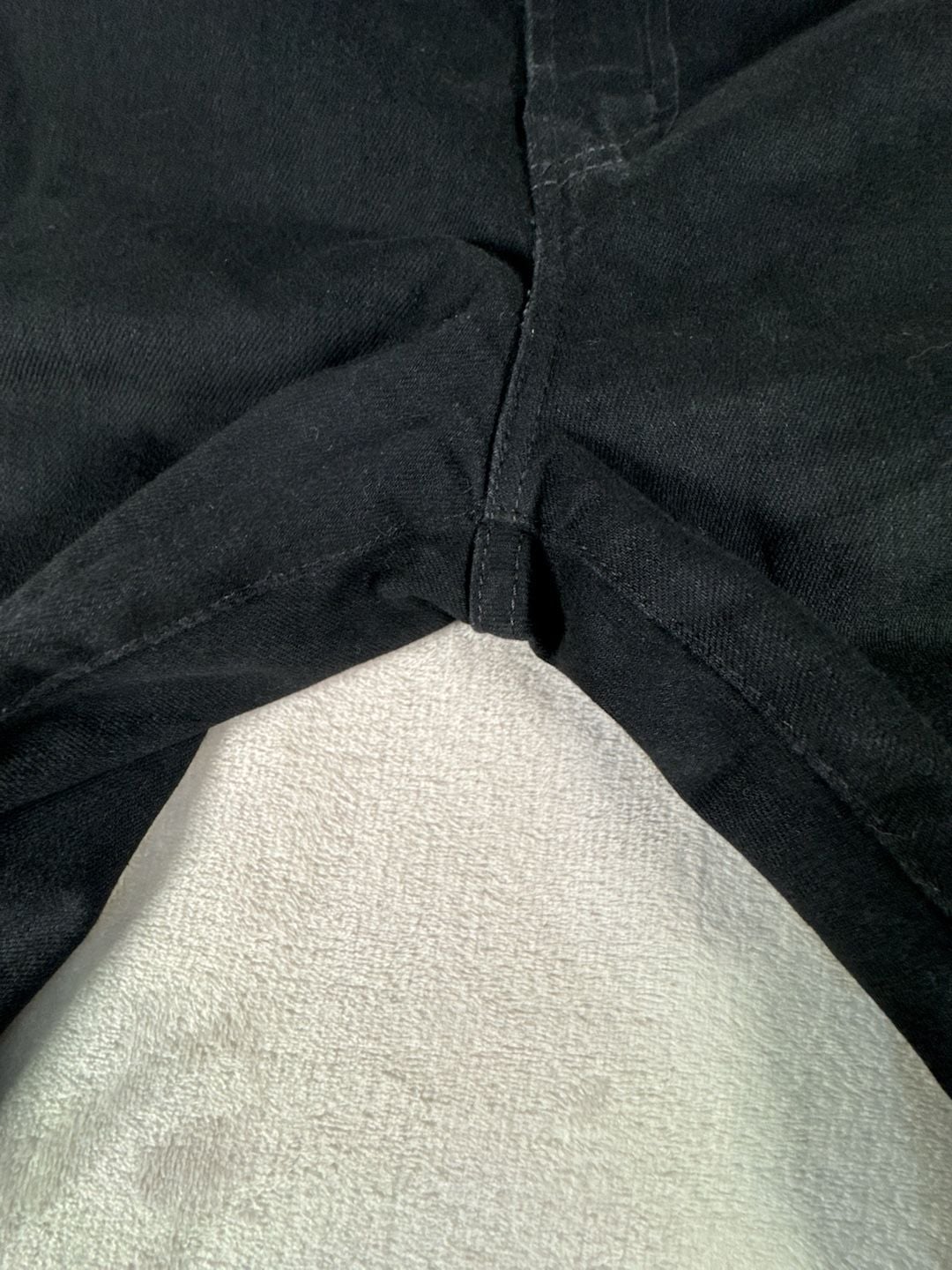 AG Adriano Goldschmied The Graduate Tailored Leg Jeans Black Denim 7
