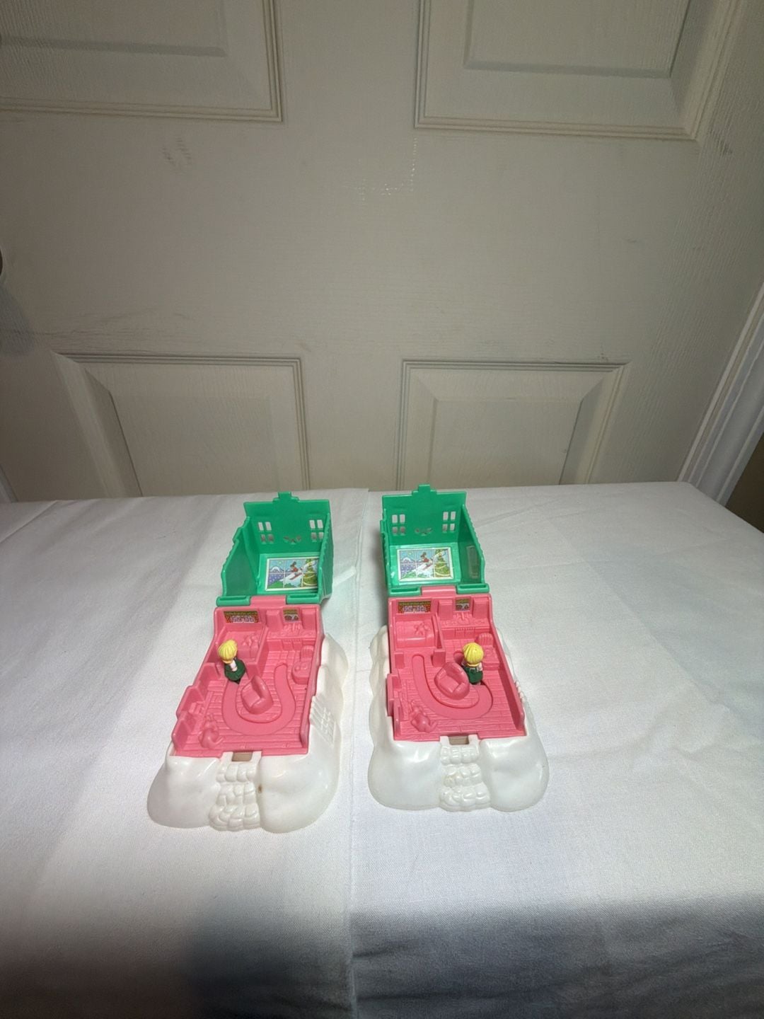 Polly Pocket 1995 McDonald's Chalet Playset Winter Cabin Set of 2 5