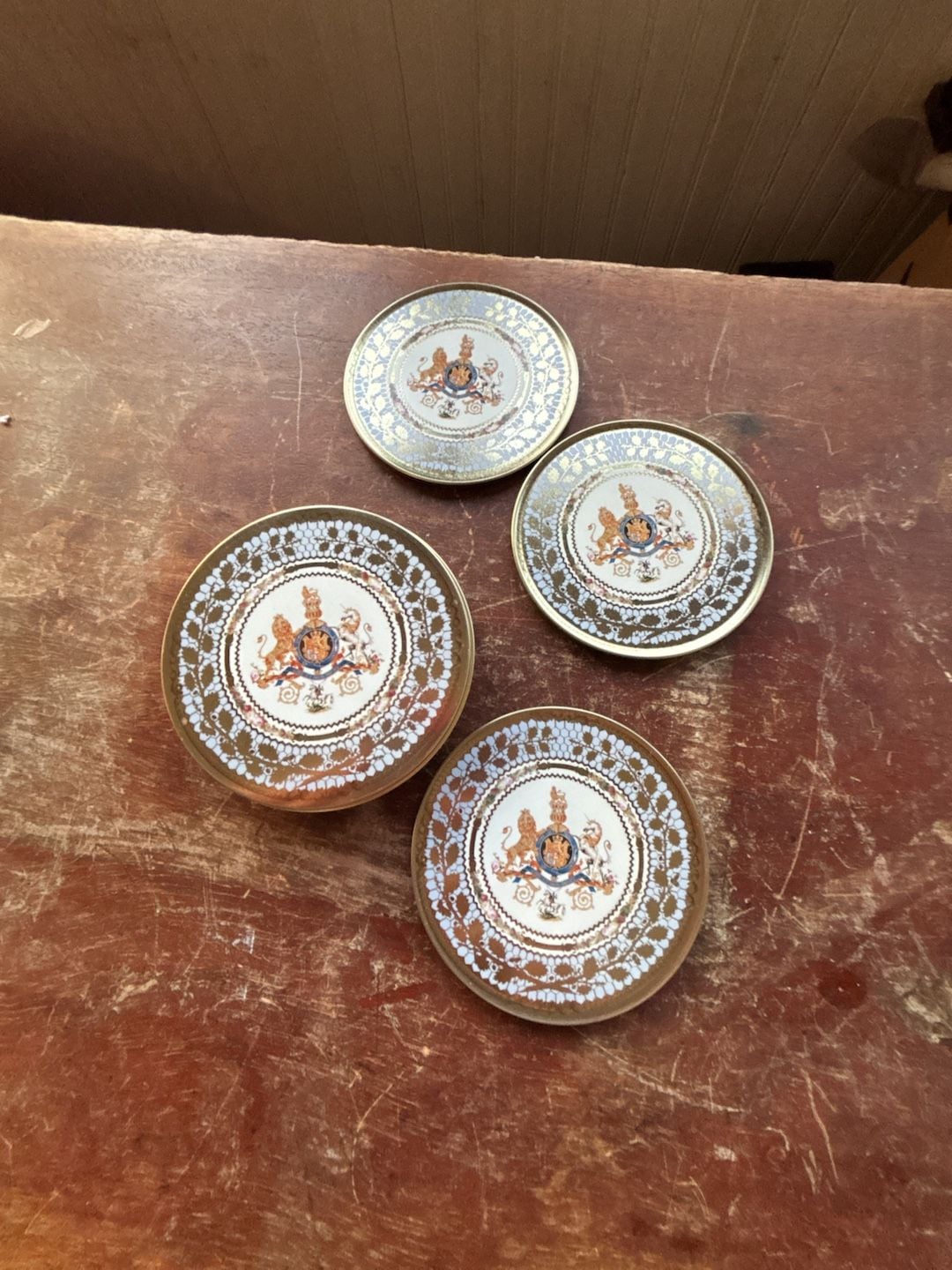 Royal Collection Trust Buckingham Palace Cork Coasters In Tin 1