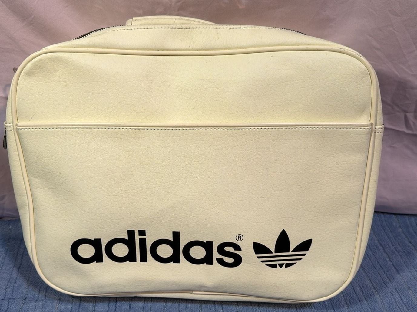Adidas Vintage Airliner Crossbody Bag White 4