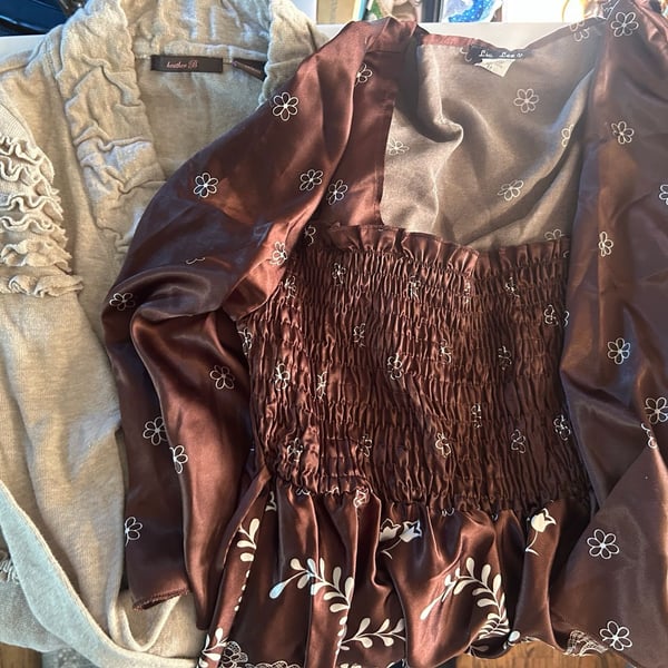 Lia Lee Brown Floral Smocked Top & Heather B Cardigan Size M