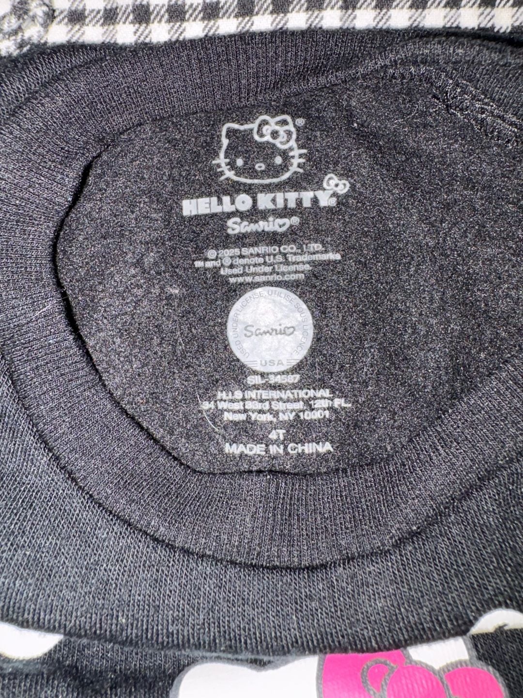 Hello Kitty Outfit Set Size 4T Black Sweatshirt Skirt 3