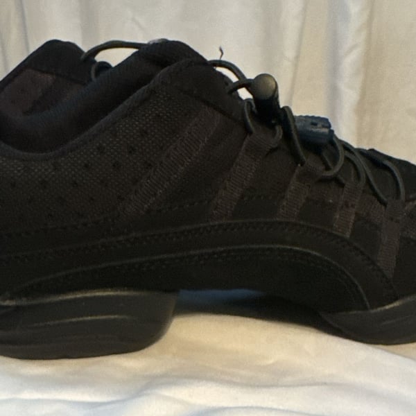 Capezio DS24 Rockit Dance Sneaker Size US 10 Black Split Sole
