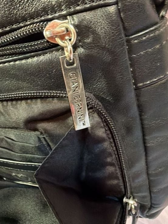 Giani Bernini Black Leather Front Zip Crossbody Bag 4