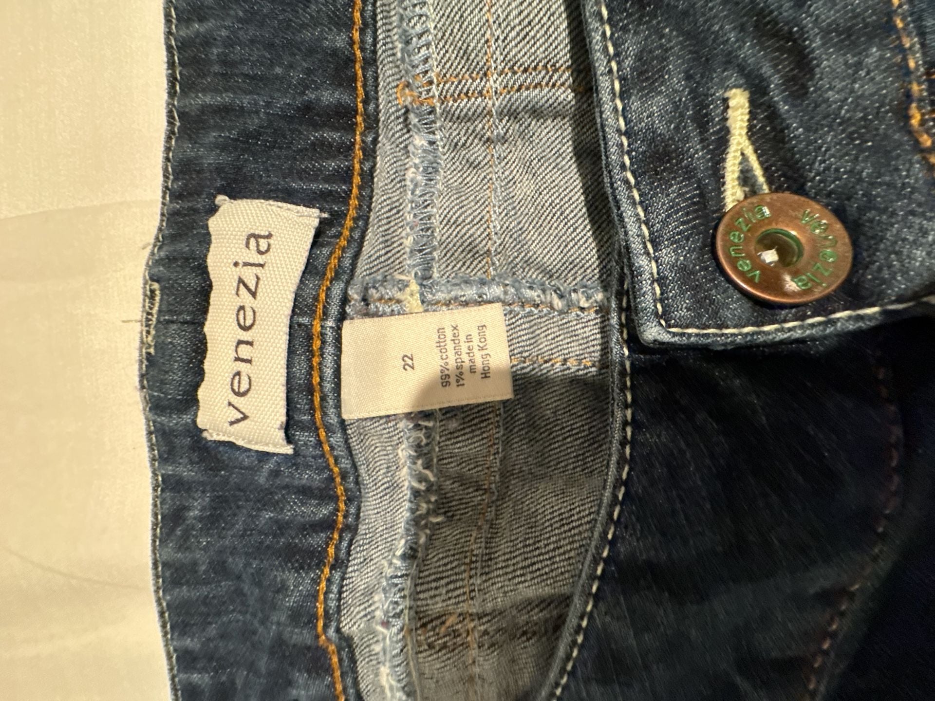 Product thumbnail 4