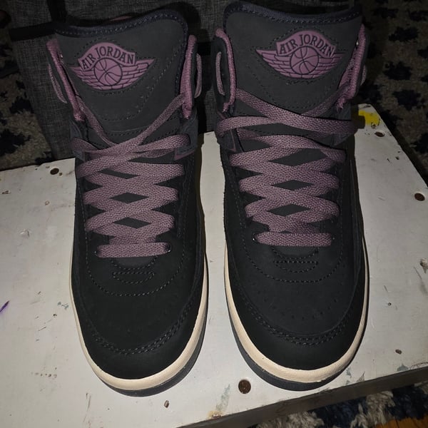 Air Jordan 2 Retro 'Off Noir Mauve'