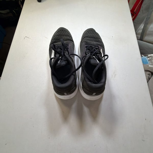 Brooks Adrenaline GTS 23 Size 8.5 Black Running Shoes