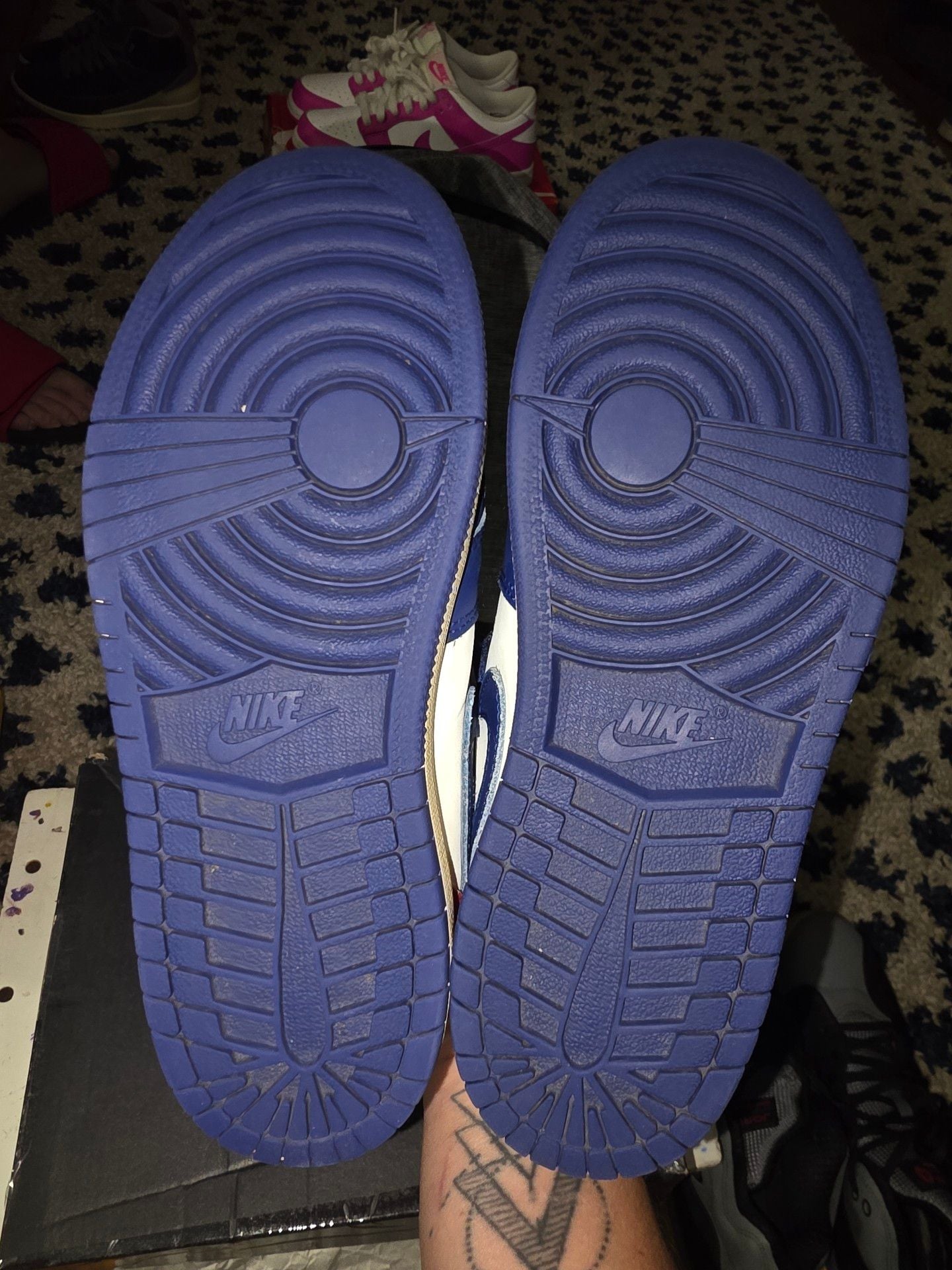 Jordan Air Jordan 1 Mid Older Kids' Shoes 8
