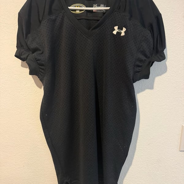 Under Armour Football Practice Jersey Size Small Black HeatGear Loose