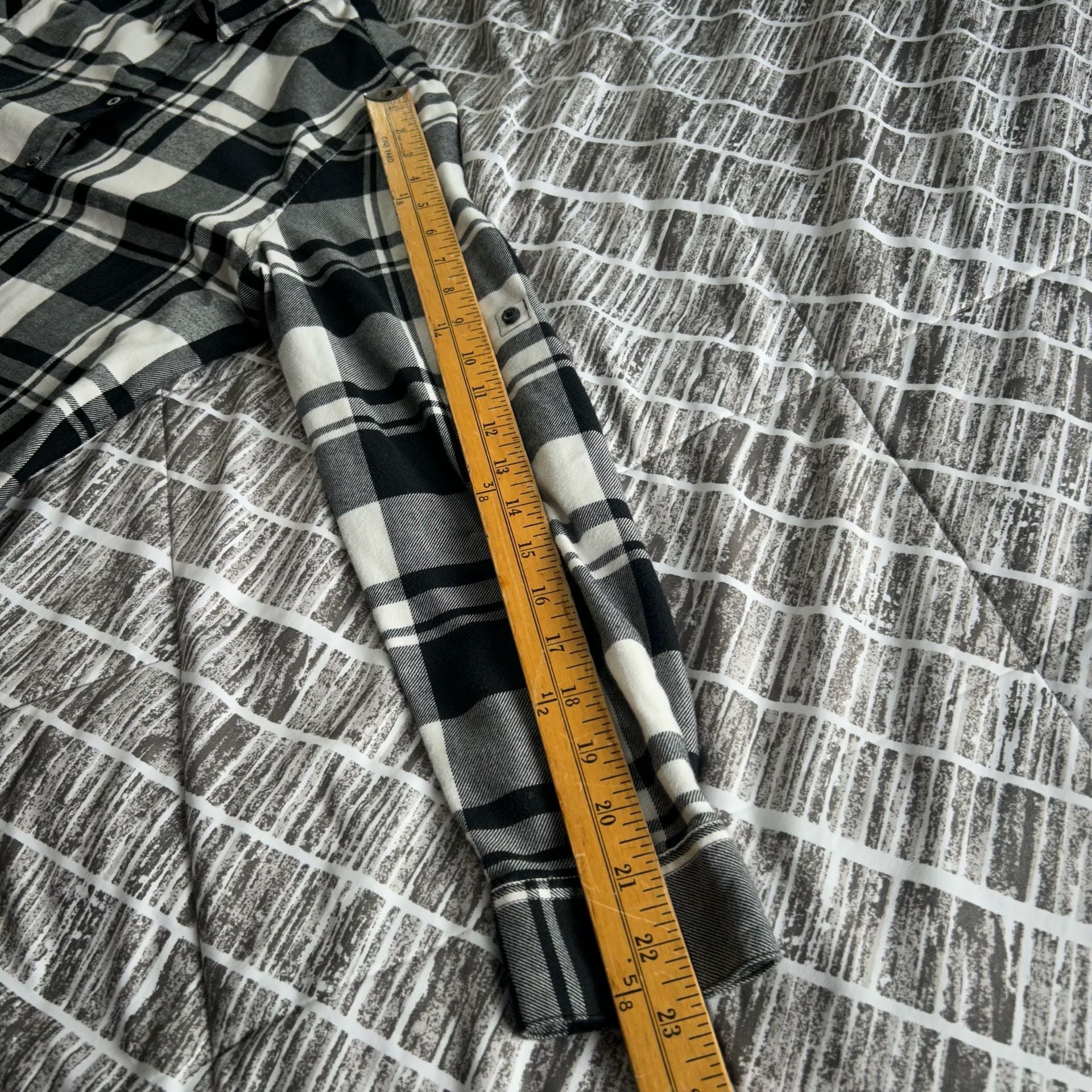 Port Authority Ladies Plaid Flannel Tunic Size S Black White Long Sleeve 9