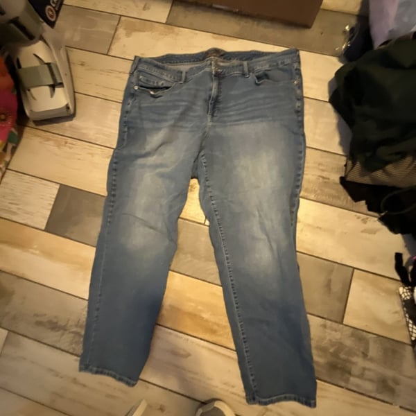 Torrid Boyfriend Straight Size 24R Jeans