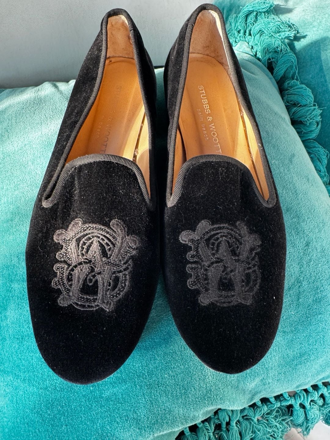 Stubbs & Wootton Black Velvet Slippers Embroidered Crest Loafers men’s 9.5 2
