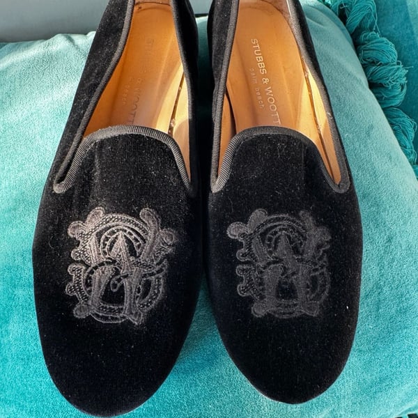 Stubbs & Wootton Black Velvet Slippers Embroidered Crest Loafers men’s 9.5
