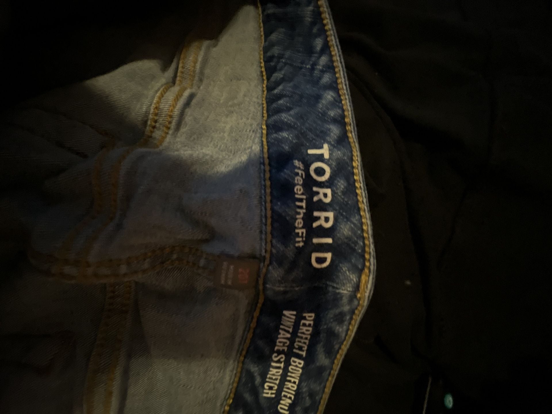 Torrid Perfect Boyfriend Jeans Size 20T 7