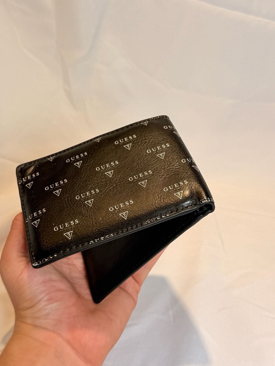 Guess Black Logo Bifold Wallet 8