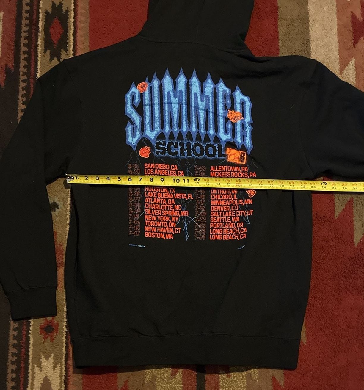 Summer School Tour 2024 Hoodie Size X-Large Black Graphic Pullover 7