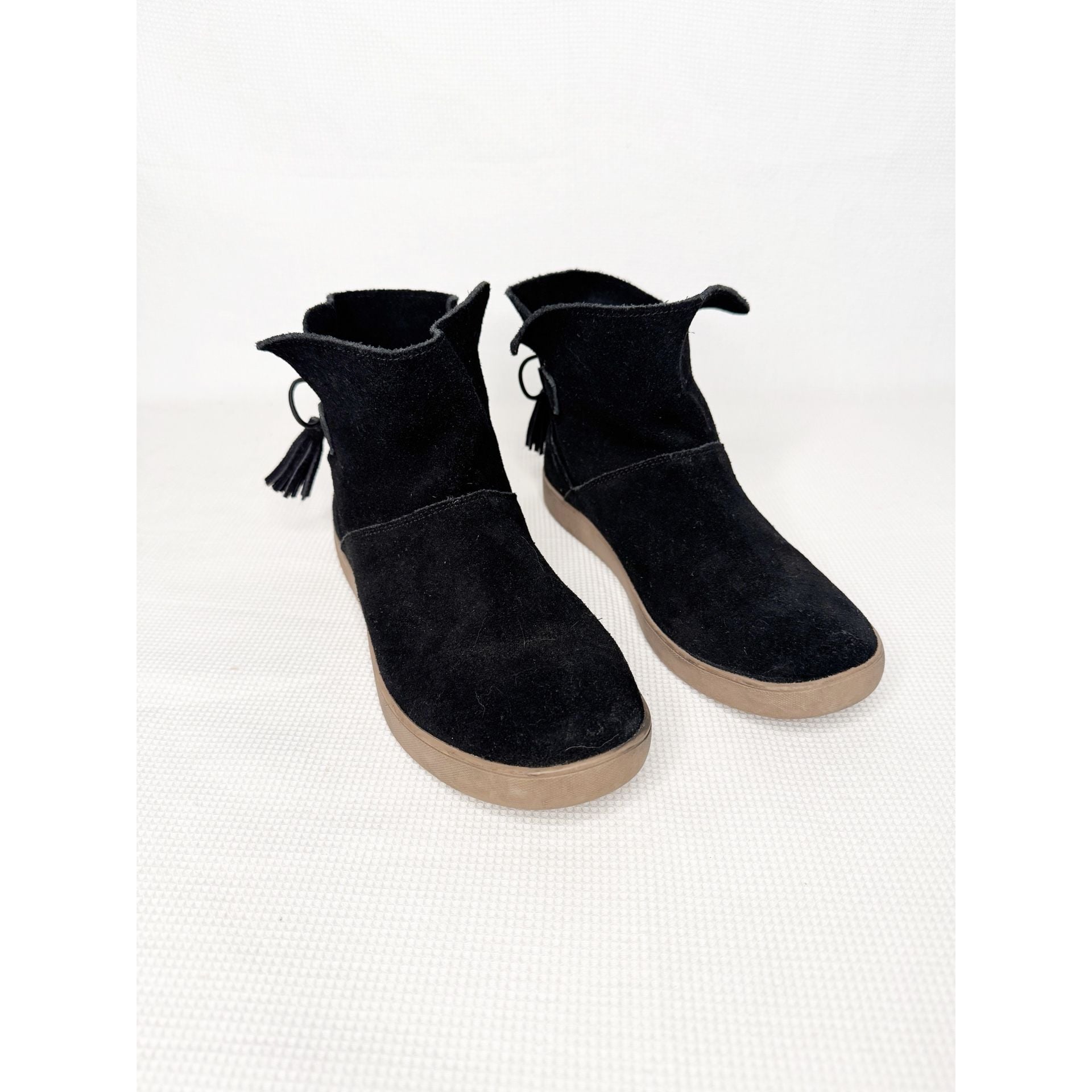 Koolaburra by UGG Skyller Ankle Boots Black Suede Tassel SZ 8 2