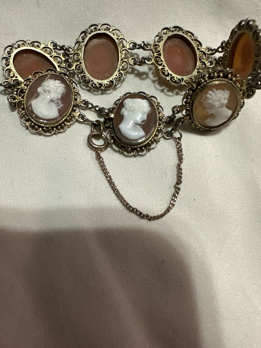 Vintage Hand Carved Shell Cameo Filigree Link Bracelet 11