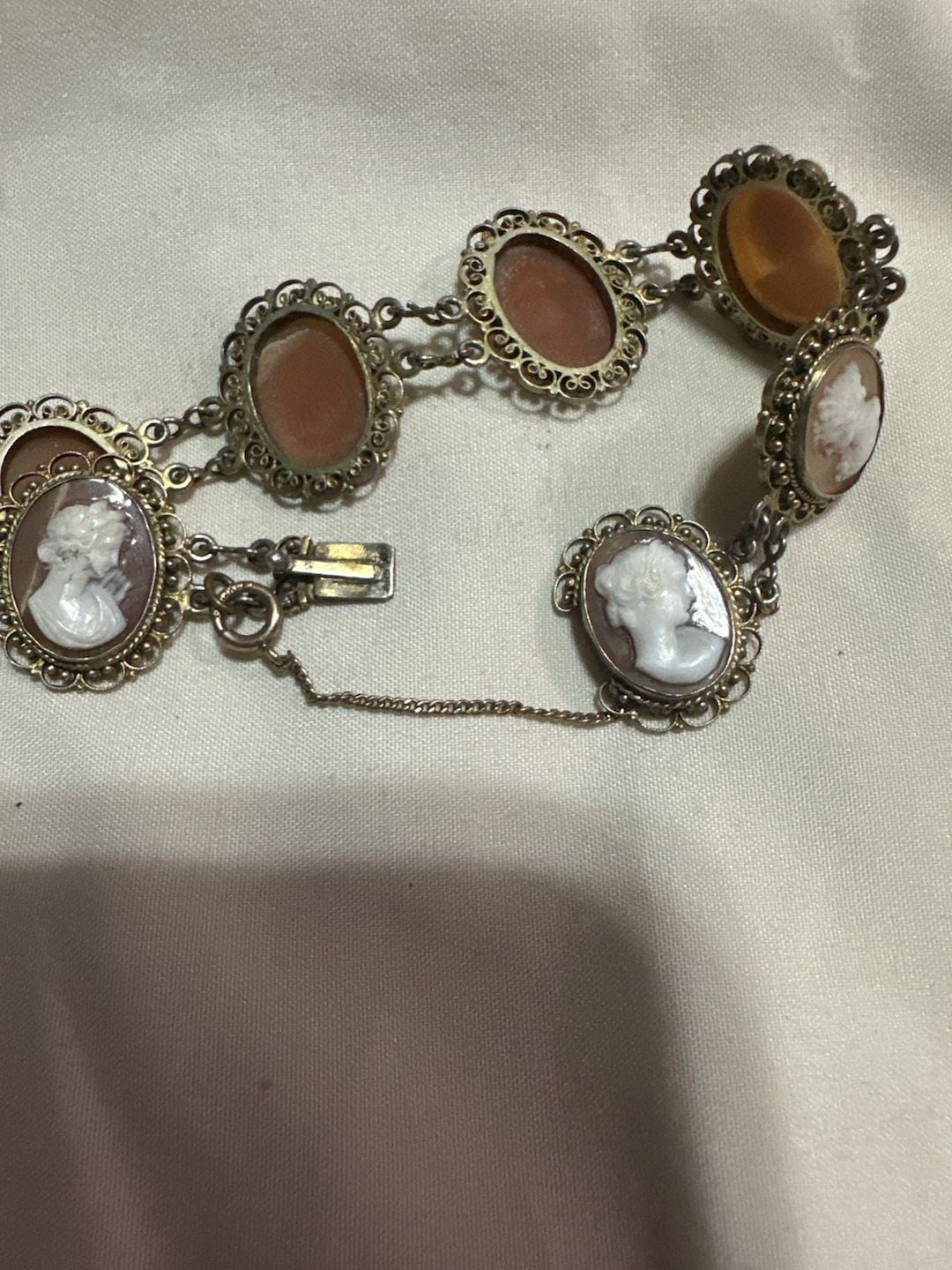 Vintage Hand Carved Shell Cameo Filigree Link Bracelet 12