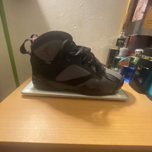 Jordan 7 Retro Bordeaux Size 6Y Black Grey