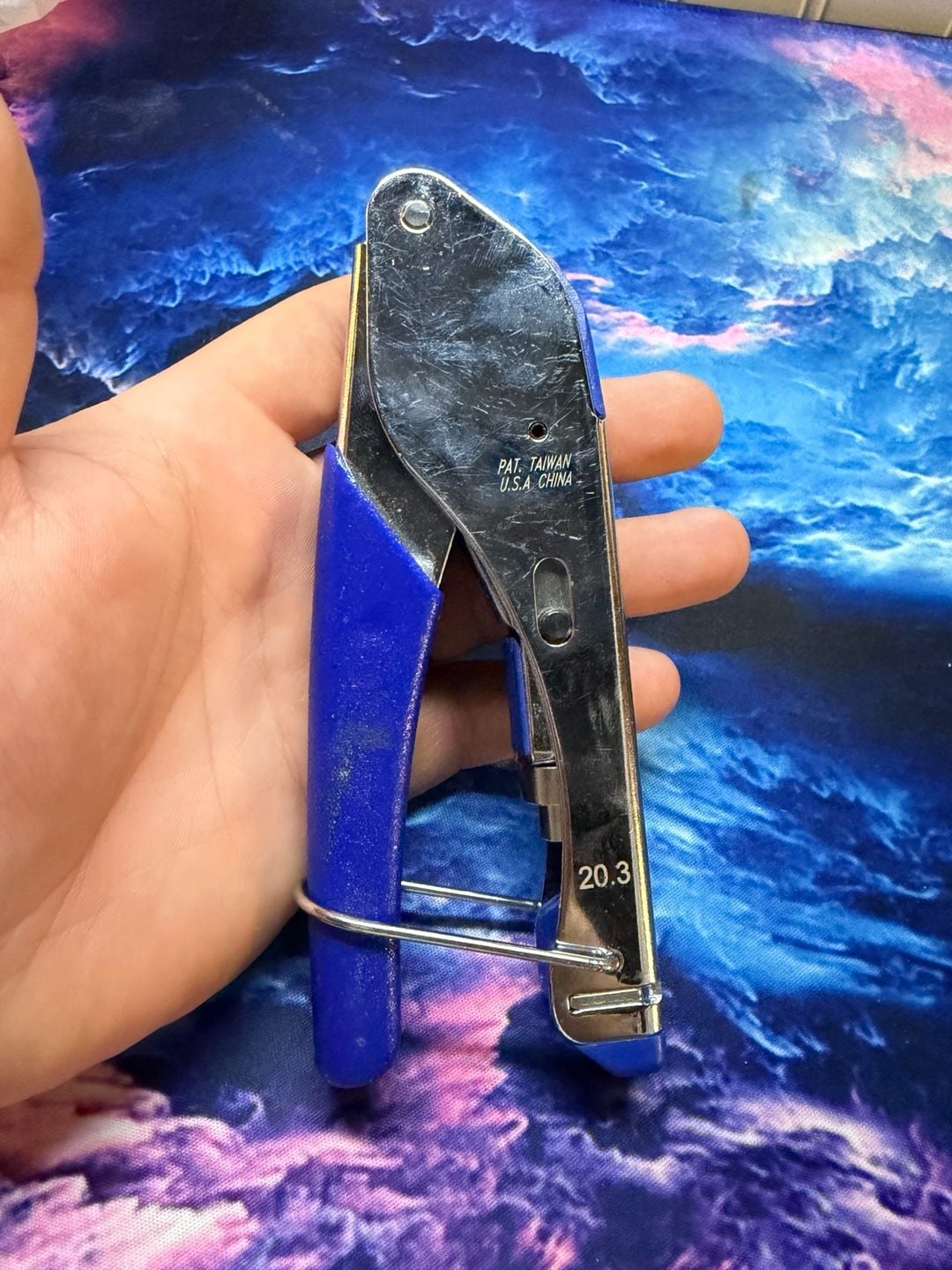 Data Shark Cable Compression Tool Blue Silver 1