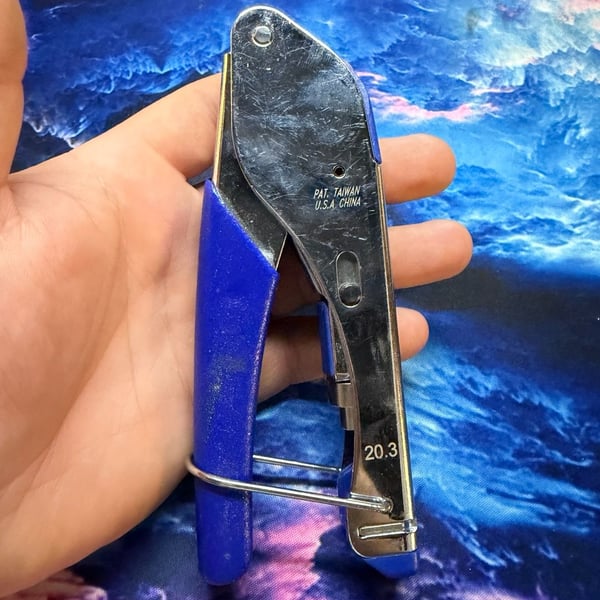 Data Shark Cable Compression Tool Blue Silver