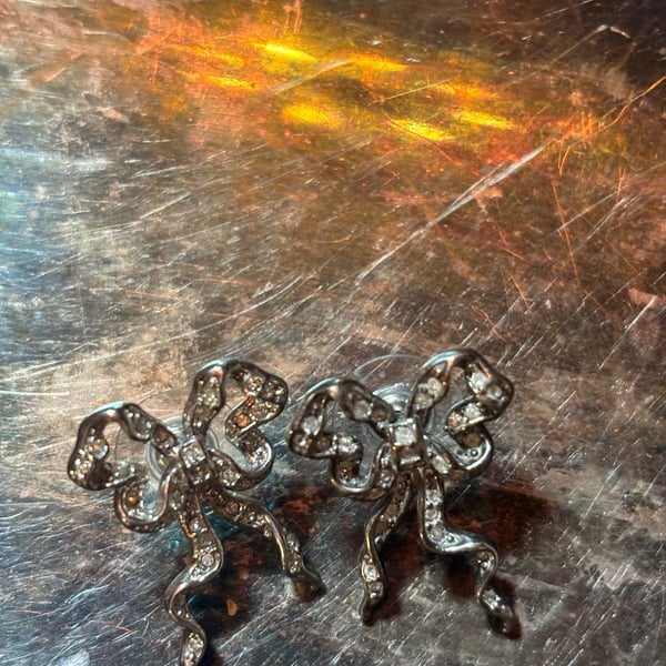 Crystal Bow Stud Earrings Silver Tone Rhinestone Ribbon
