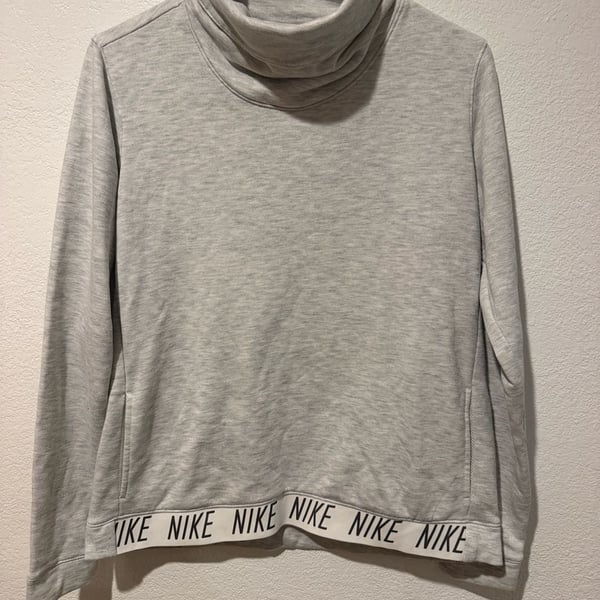 Nike Dri-Fit Cowl Neck Pullover Size M Gray Heather Sweatshirt