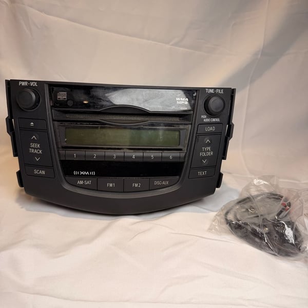 Working Toyota Rav4 OEM Radio CD Player 86120-0R080